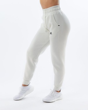 Pantalones Jogger Alphalete ELMTS Cuffed Jogger Mujer Creme | HNFQJR-590