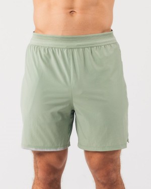 Short Alphalete Studio Corta 6" Hombre Sage | PZYRSD-013