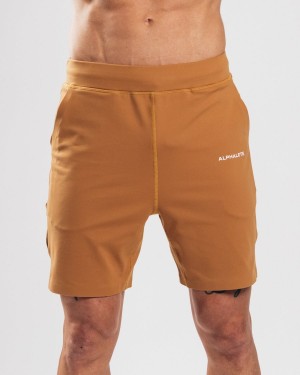 Short Alphalete Trace Corta 8" Hombre Camel | GWDTLF-045