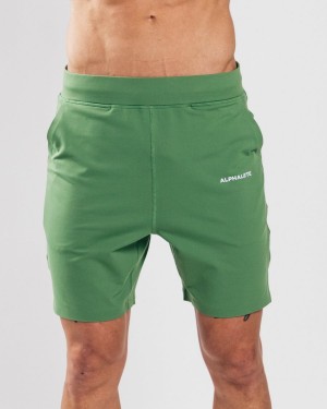 Short Alphalete Trace Corta 8" Hombre Verde | XFTEMN-068