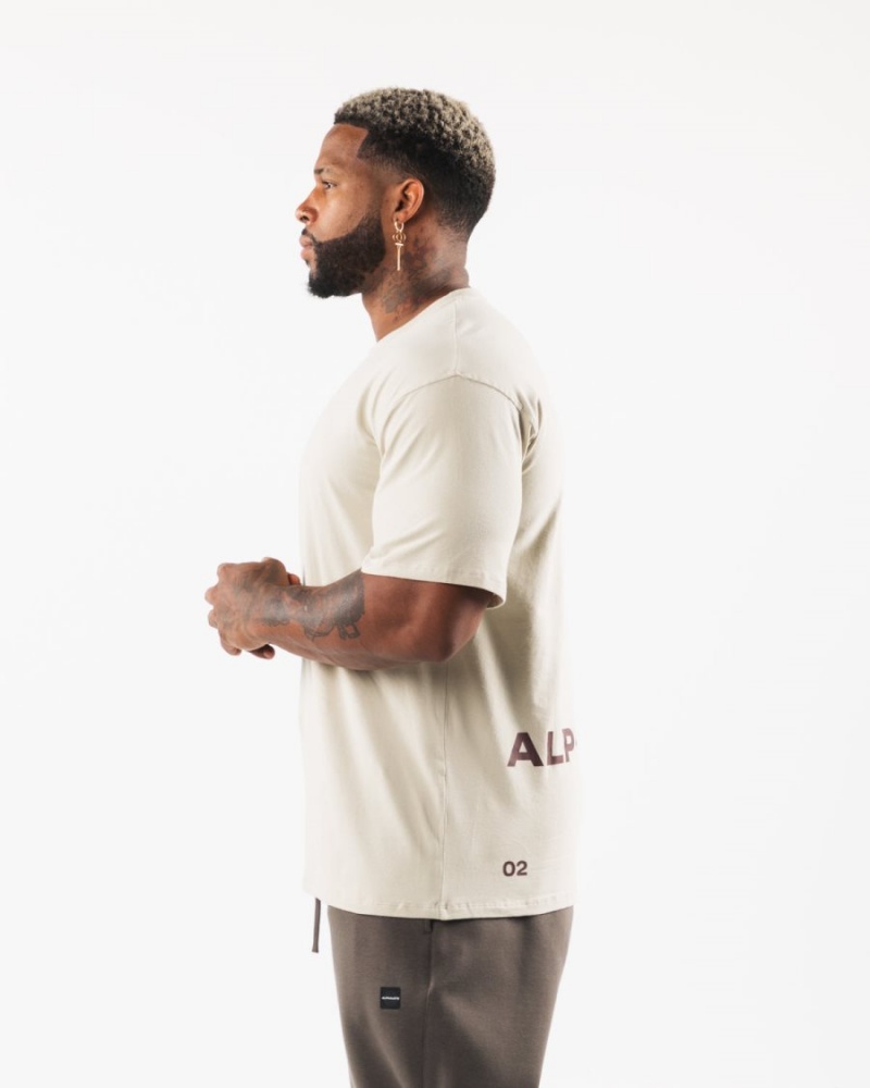 Camisas Alphalete Brushed Crest Tee Hombre Sea Shell / Sangria | GEZXLN-810