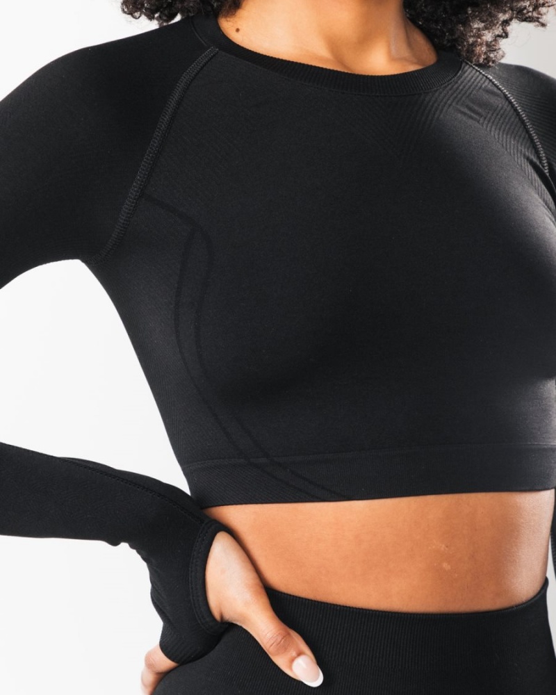 Manga Larga Alphalete Stratus LS Crop Mujer Negras | QPALCB-038