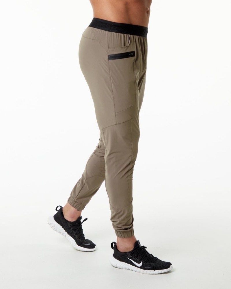 Pantalones Jogger Alphalete Studio Pant Hombre Mocha | ASFKOZ-196